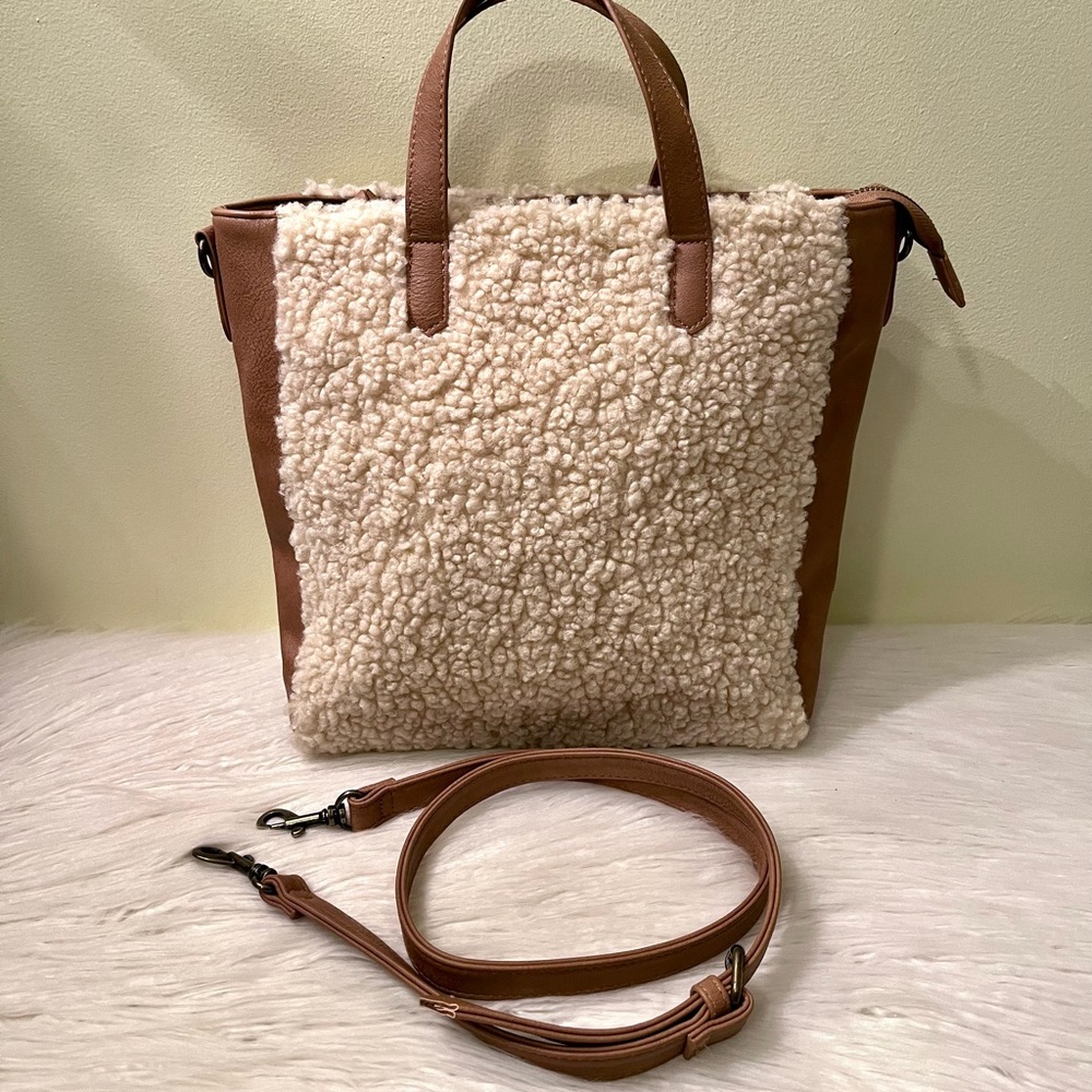 Universal Thread Wool Purse Crossbody - Picture 3 of 7